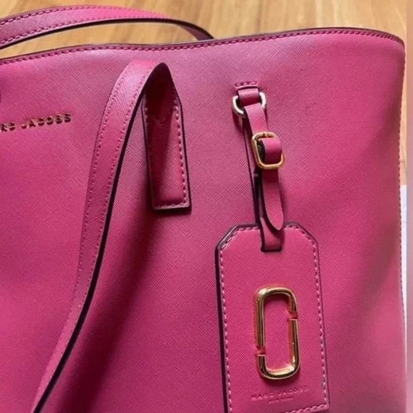 Marc Jacobs Pink Saffiano Tote - Picture 4 of 10